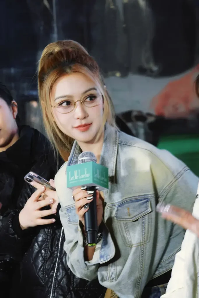 1b - Asia Vibe Daily